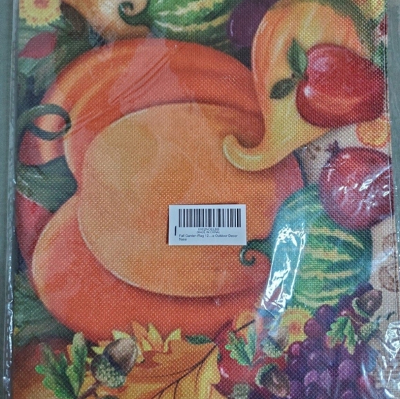 NEW Fall Welcome Garden Flag w/pumpkin and cornucopia of fruit & vegetables - Picture 6 of 10